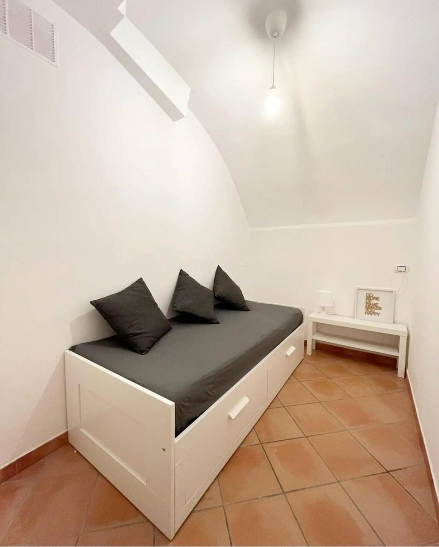 New Generation Chiaia Apartment